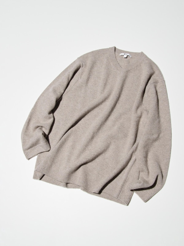 CASHMERE RELAXED V NECK SWEATER