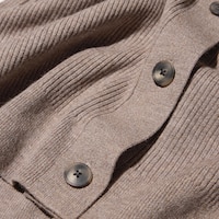 https://image.uniqlo.com/UQ/ST3/ca/imagesgoods/472074/feature/cagoods_472074_feature2.jpg