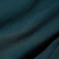 https://image.uniqlo.com/UQ/ST3/ca/imagesgoods/473987/feature/cagoods_473987_feature2.jpg