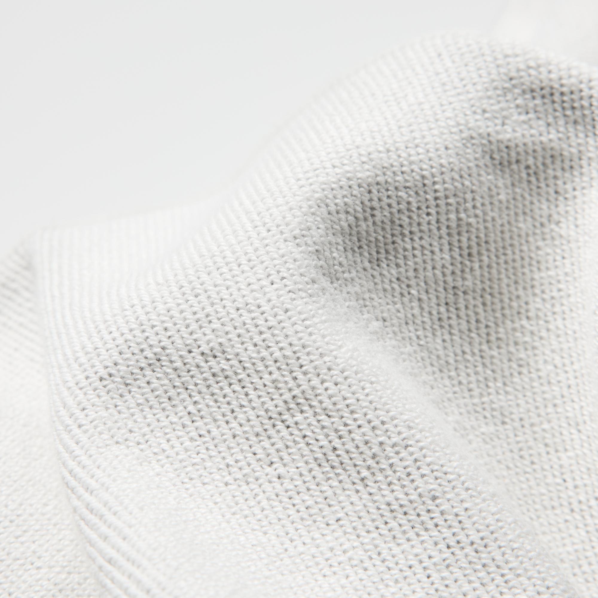 The special looped lining prevents pilling and sagging.