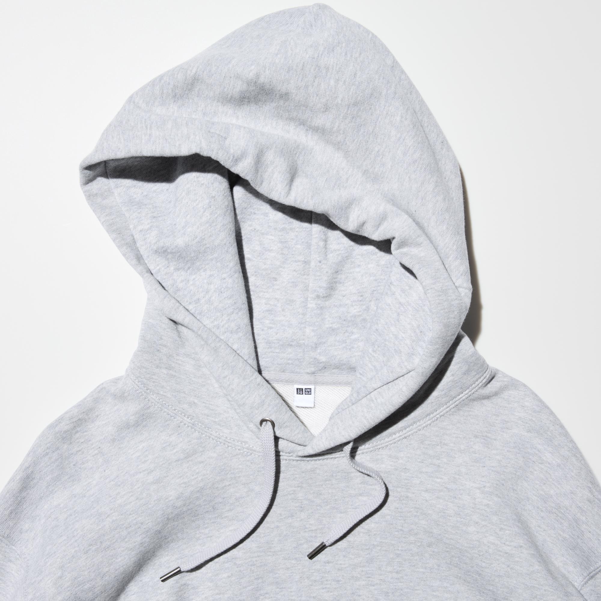 The hood is designed to dry easily after washing and retain its three-dimensional shape.