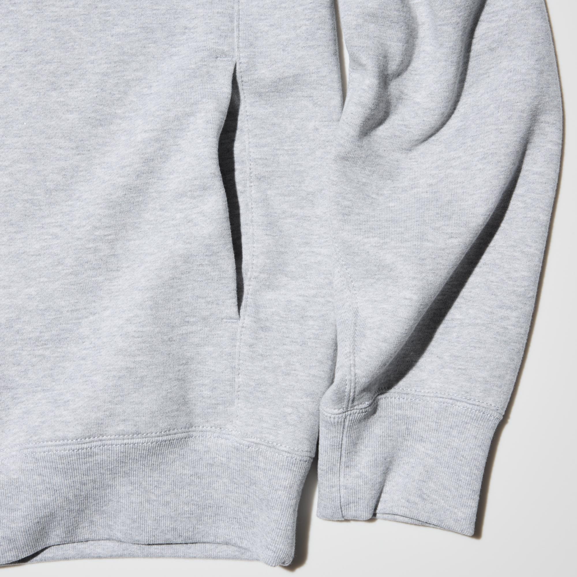 With sleek and functional side pockets.