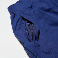 https://image.uniqlo.com/UQ/ST3/ca/imagesgoods/475415/feature/cagoods_475415_feature2.jpg