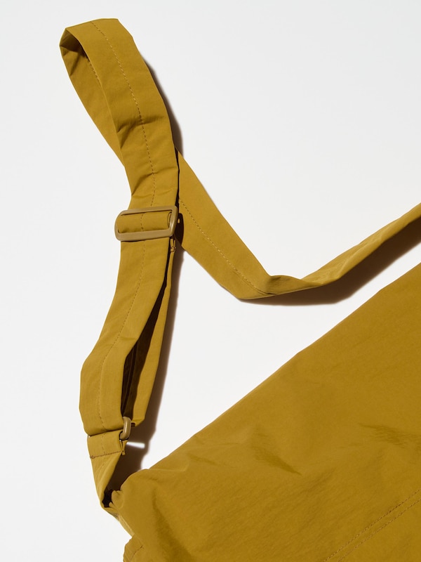 How to Clean Uniqlo Drawstring Bag: Easy Steps for Freshness