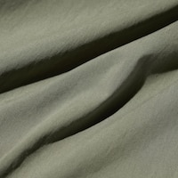 https://image.uniqlo.com/UQ/ST3/ca/imagesgoods/476760/feature/cagoods_476760_feature1.jpg