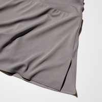 https://image.uniqlo.com/UQ/ST3/ca/imagesgoods/477281/feature/cagoods_477281_feature2.jpg