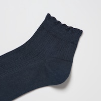 https://image.uniqlo.com/UQ/ST3/ca/imagesgoods/477584/feature/cagoods_477584_feature2.jpg