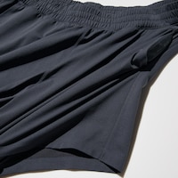 https://image.uniqlo.com/UQ/ST3/ca/imagesgoods/477753/feature/cagoods_477753_feature2.jpg