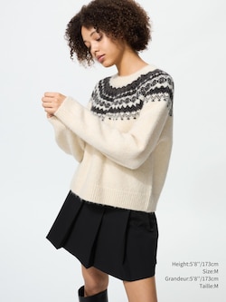 FLUFFY CREW NECK SWEATER