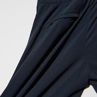 https://image.uniqlo.com/UQ/ST3/ca/imagesgoods/479406/feature/cagoods_479406_feature1.jpg