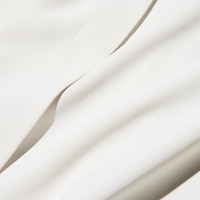 https://image.uniqlo.com/UQ/ST3/ca/imagesgoods/481215/feature/cagoods_481215_feature1.jpg