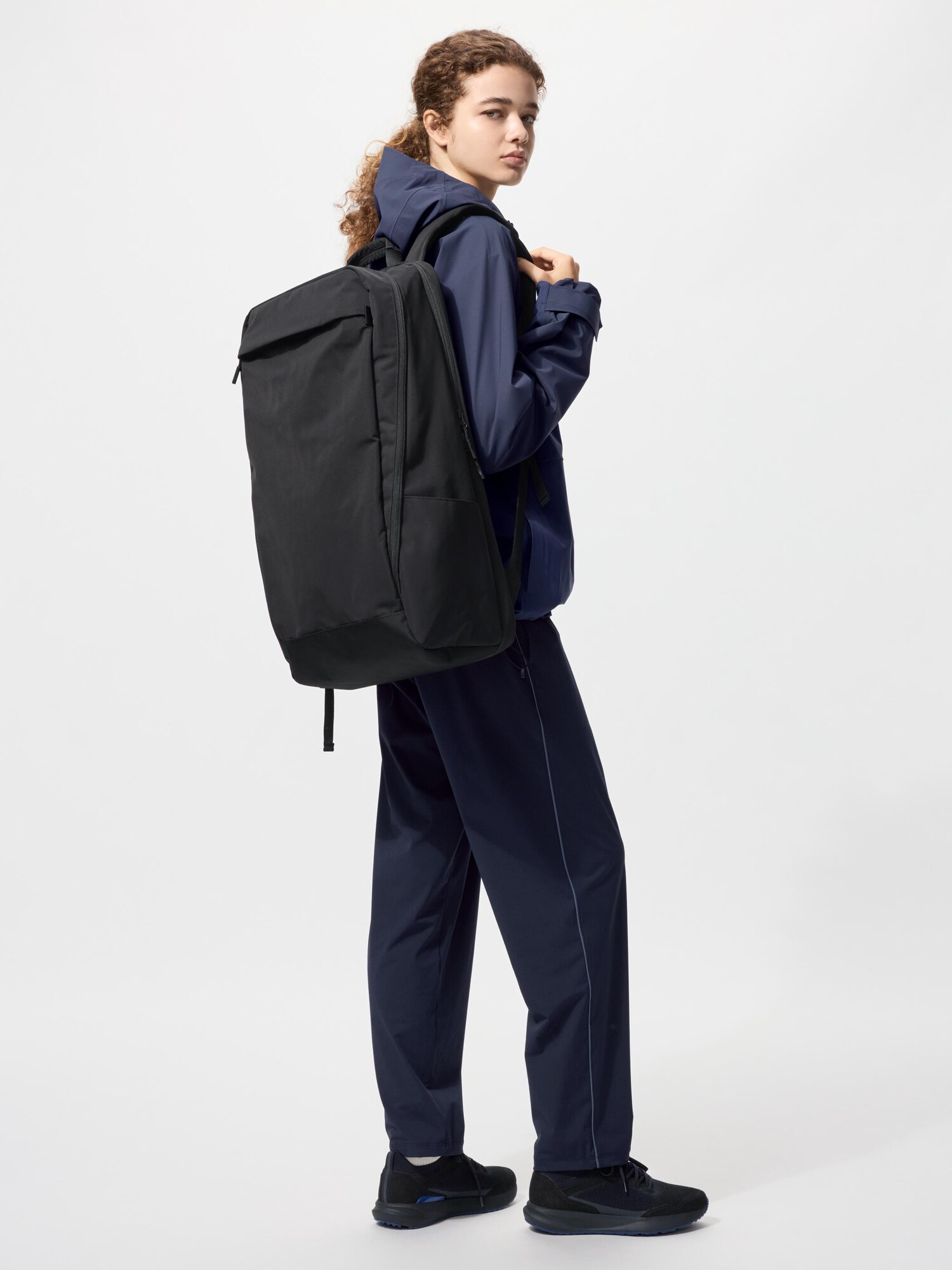 UNIQLO ブラック バックパック 36L Unisex FUNCTIONAL BACKPACK | 36L | UNIQLO CA