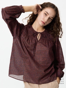 LIGHT COTTON SHIRRING BLOUSE