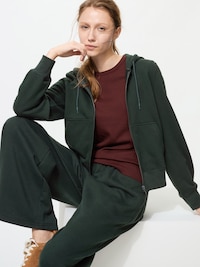 Sweatshirts & Hoodies