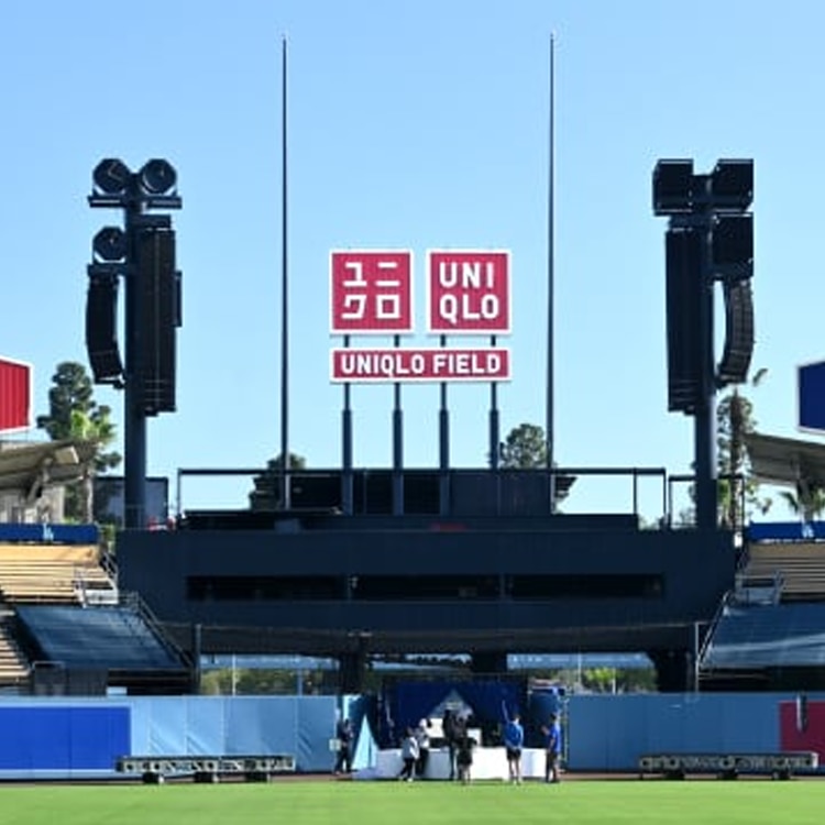Hello Los Angeles UNIQLO Field