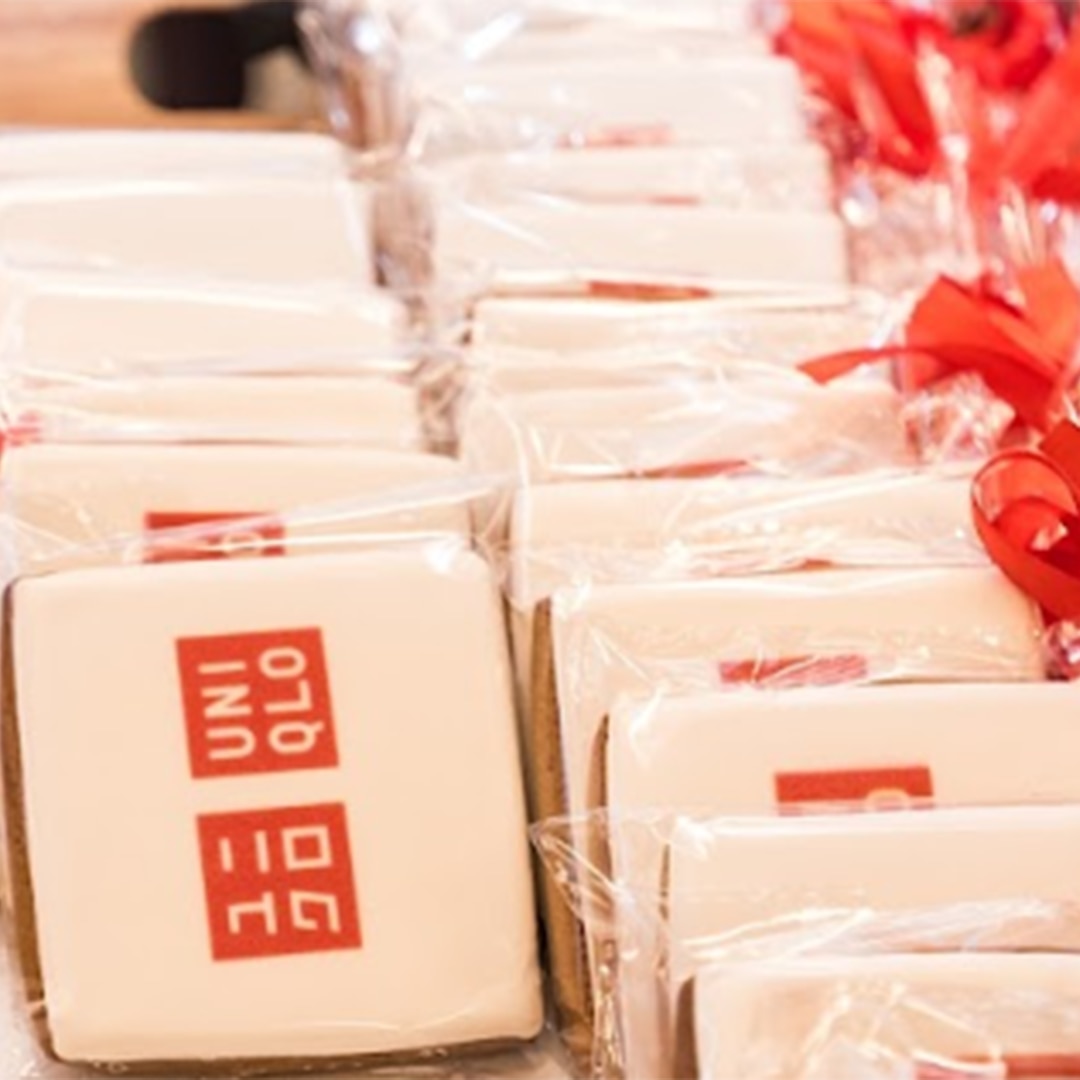 Cookies by Gunn's Bakery and refreshments by Sisters Coffee Maker