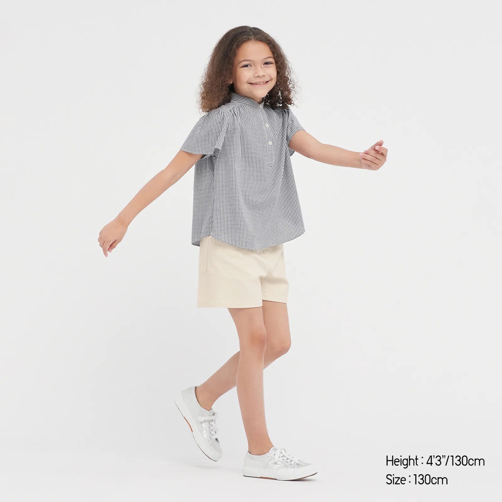 SHORT COURT EASY À COULEUR FILLE