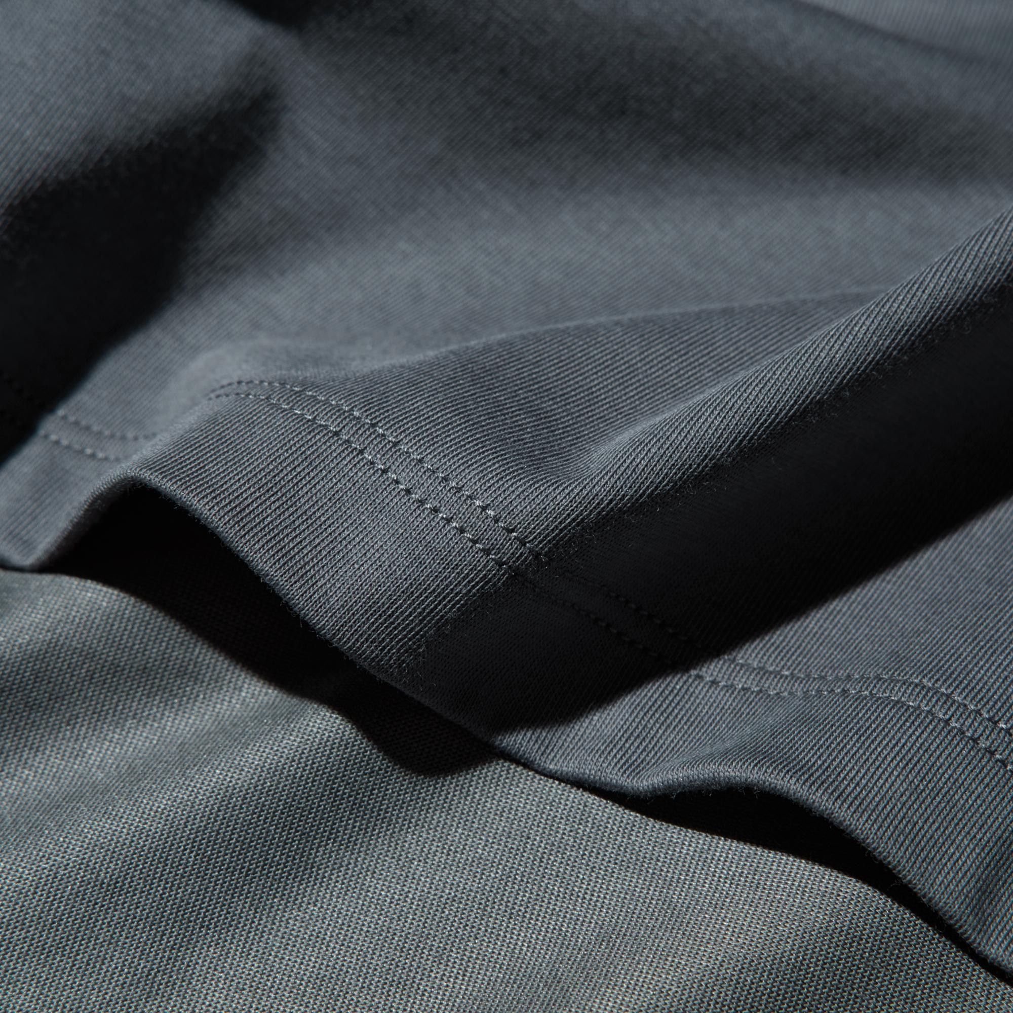 https://image.uniqlo.com/UQ/ST3/eu/imagesgoods/454315/feature/eugoods_454315_feature2.jpg