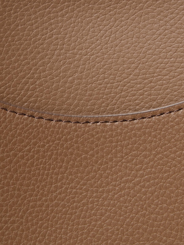 Tasche mit einem Henkel