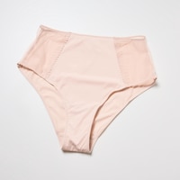 https://image.uniqlo.com/UQ/ST3/eu/imagesgoods/476783/feature/eugoods_476783_feature2.jpg