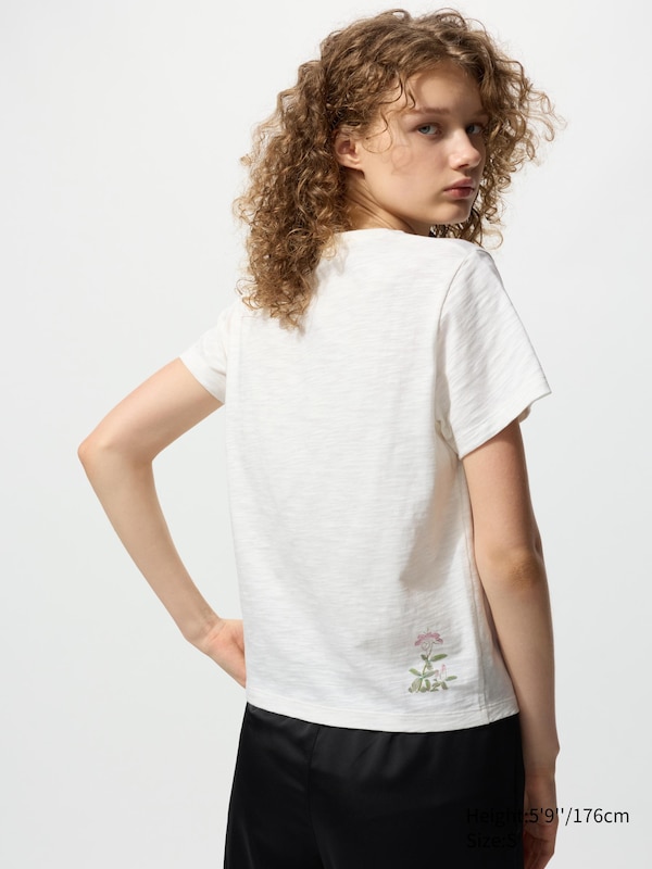 WAGARA UT Graphic T-Shirt