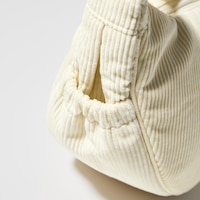 https://image.uniqlo.com/UQ/ST3/eu/imagesgoods/490968/feature/eugoods_490968_feature3.jpg