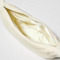 https://image.uniqlo.com/UQ/ST3/eu/imagesgoods/490968/feature/eugoods_490968_feature4.jpg