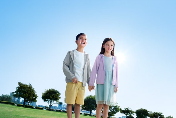 uniqlo sun moletom com capuz