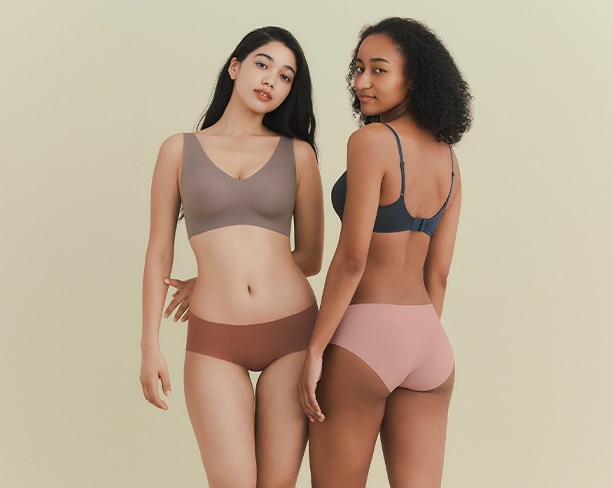 https://image.uniqlo.com/UQ/ST3/eu/imagesother/2022/pdp/women/bras-underwear/pc-pdp-pair-with-seamless-brief-450449-01-0817.jpg