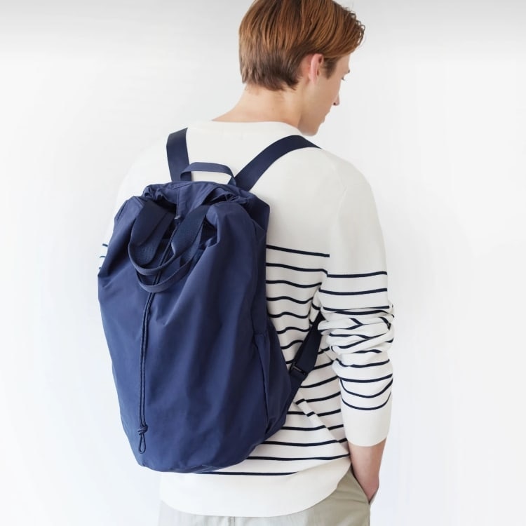 Men's accessories & shoes | Crossbody bags & sling bags | UNIQLO EU