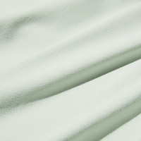 https://image.uniqlo.com/UQ/ST3/gb/imagesgoods/467145/feature/gbgoods_467145_feature1.jpg