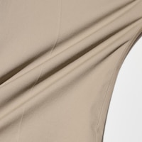 https://image.uniqlo.com/UQ/ST3/gb/imagesgoods/470588/feature/gbgoods_470588_feature1.jpg
