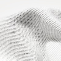 https://image.uniqlo.com/UQ/ST3/gb/imagesgoods/472464/feature/gbgoods_472464_feature2.jpg