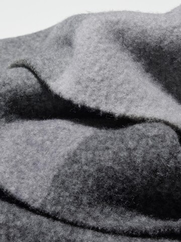 Souffle Chunky Stole | Color Block