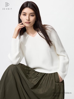 3D Knit Seamless Cotton Relaxed V Neck Jumper