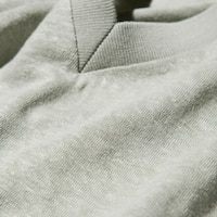 https://image.uniqlo.com/UQ/ST3/gb/imagesgoods/476174/feature/gbgoods_476174_feature1.jpg