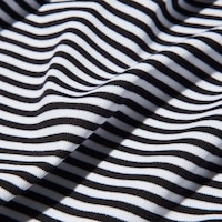 https://image.uniqlo.com/UQ/ST3/gb/imagesgoods/476460/feature/gbgoods_476460_feature2.jpg