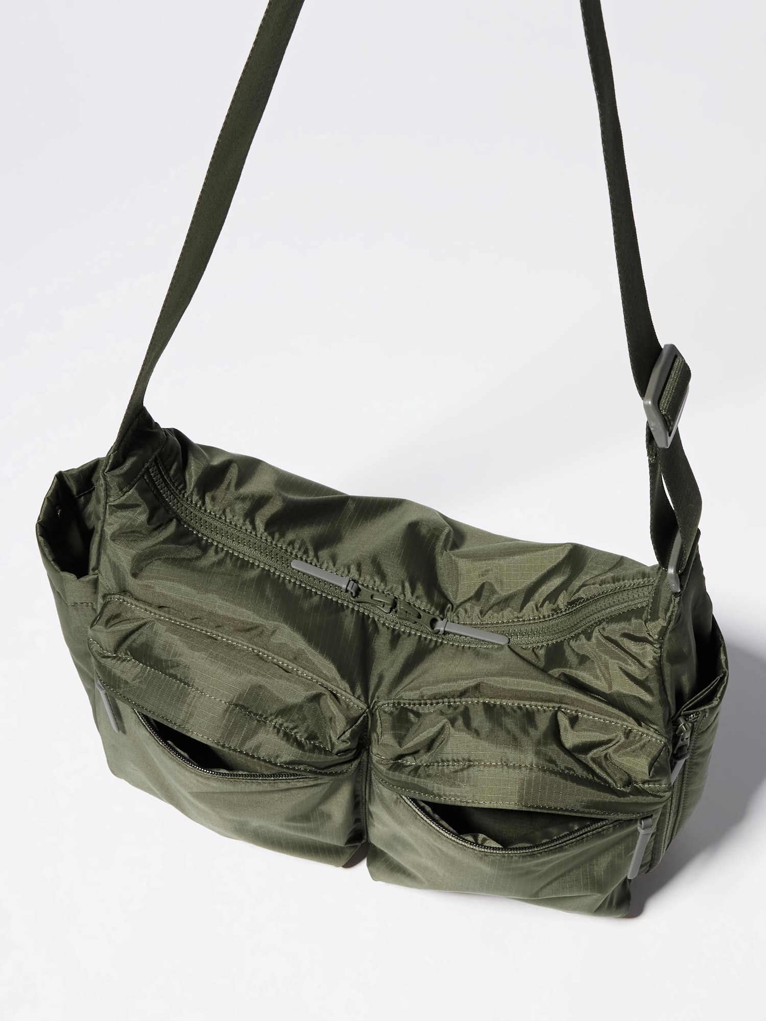 Unisex Multi Pocket Shoulder Bag | UNIQLO UK