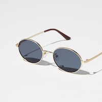 https://image.uniqlo.com/UQ/ST3/gb/imagesgoods/477068/feature/gbgoods_477068_feature2.jpg