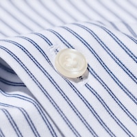 https://image.uniqlo.com/UQ/ST3/gb/imagesgoods/477177/feature/gbgoods_477177_feature3.jpg