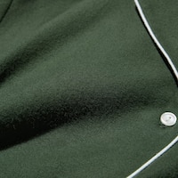 https://image.uniqlo.com/UQ/ST3/gb/imagesgoods/483593/feature/gbgoods_483593_feature1.jpg