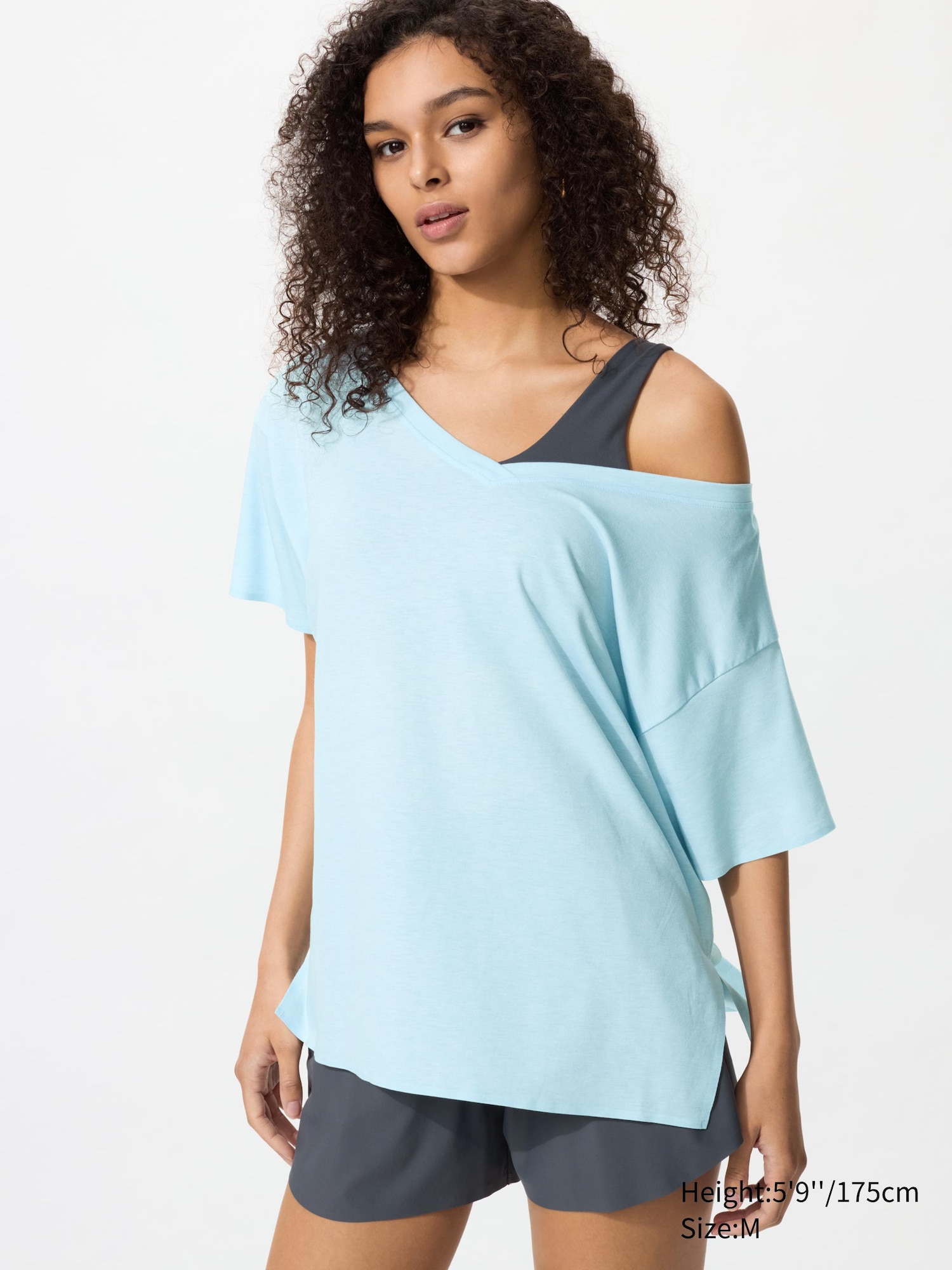 AIRism Relaxed V Neck T-Shirt