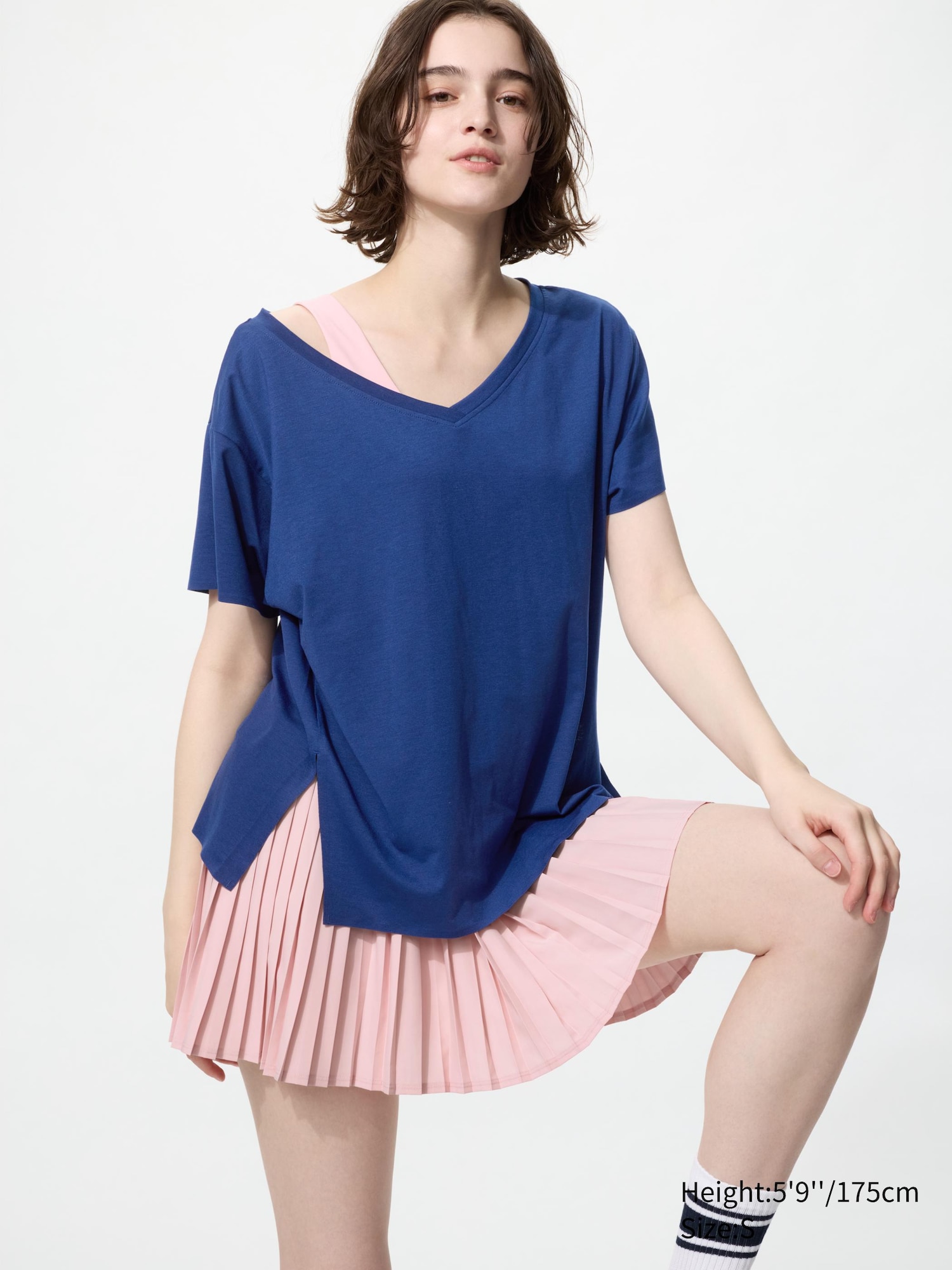 AIRism Relaxed V Neck T-Shirt