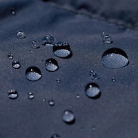 https://image.uniqlo.com/UQ/ST3/gb/imagesgoods/487404/feature/gbgoods_487404_feature2.jpg