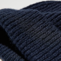 https://image.uniqlo.com/UQ/ST3/gb/imagesgoods/491357/feature/gbgoods_491357_feature2.jpg