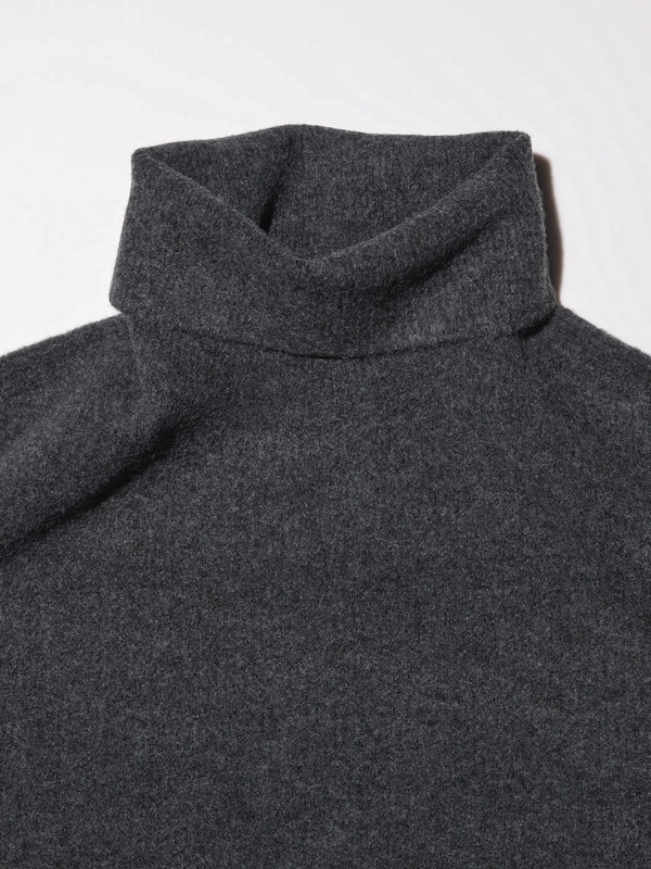 3D Knit Souffle Yarn Turtleneck Vest