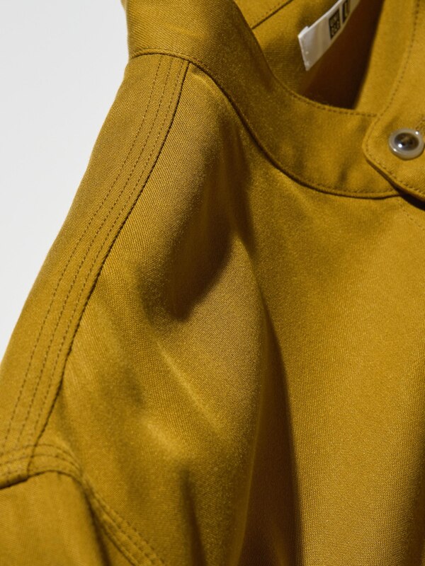 Kemeja Rileks Kerah Tegak