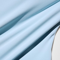 https://image.uniqlo.com/UQ/ST3/id/imagesgoods/473979/feature/idgoods_473979_feature1.jpg