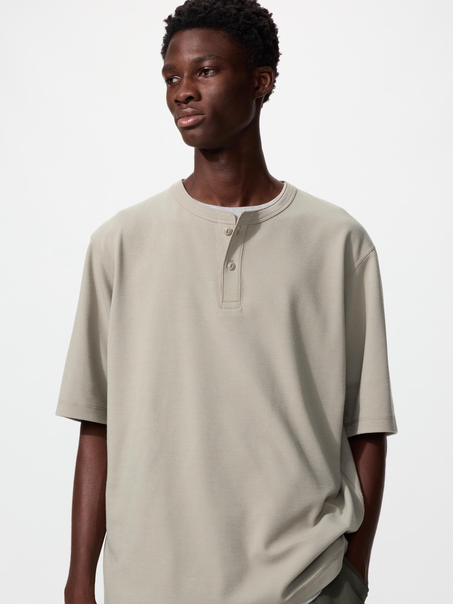 Unisex Dry Waffle Henley Neck T-Shirt | UNIQLO ID