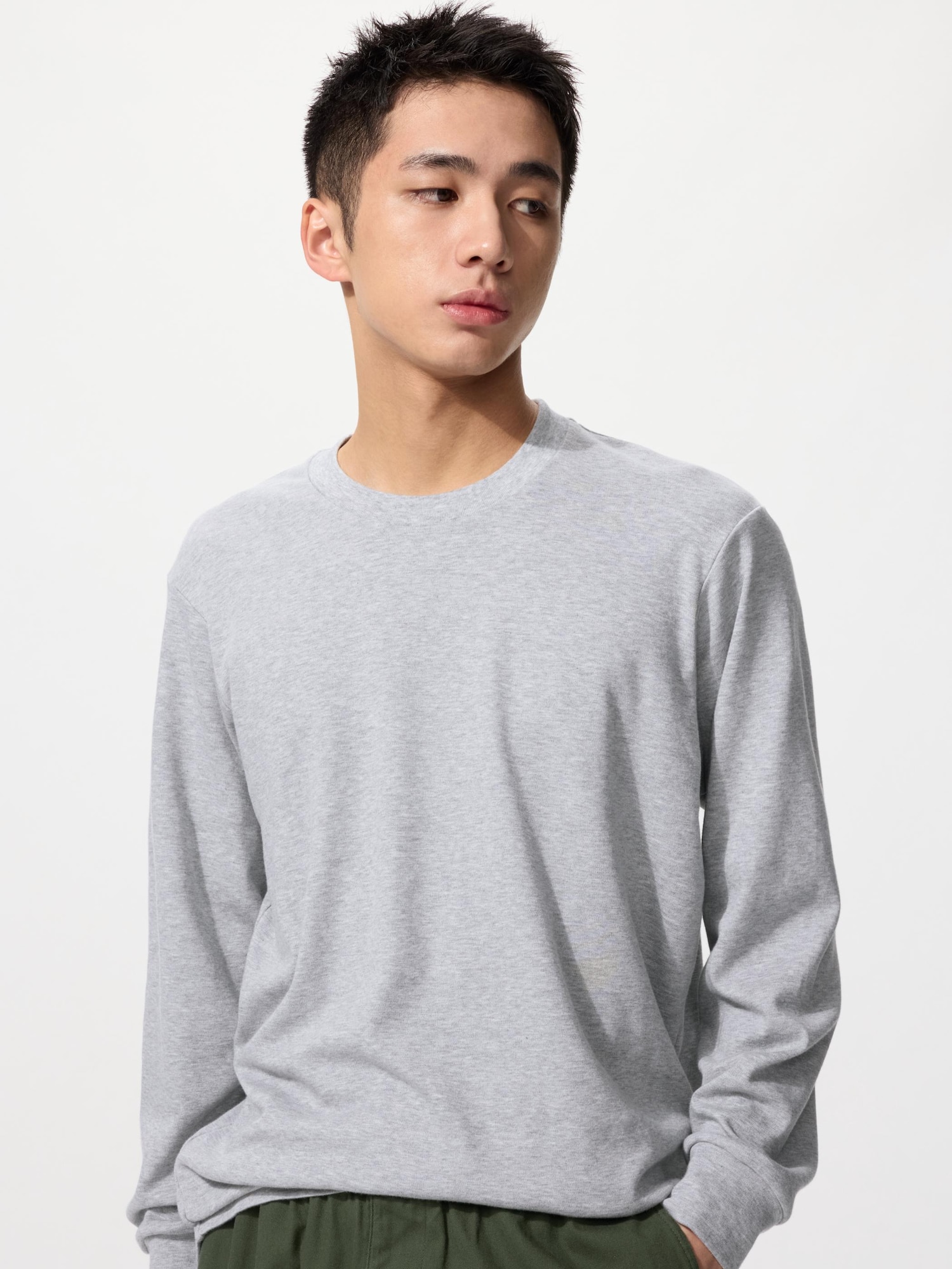 Unisex Soft Touch Crew Neck T-Shirt Long Sleeve | UNIQLO ID
